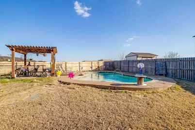 729 W Bend Boulevard, Burleson, TX 76028 - Photo 35