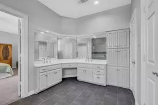 4707 O'Connor Ct, Irving, TX 75062 - Photo 19