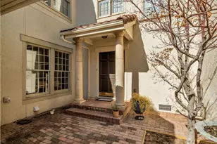 4707 O'Connor Ct, Irving, TX 75062 - Photo 3