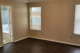 1905 Libby Ln, Grand Prairie, TX 75050 - Photo 17