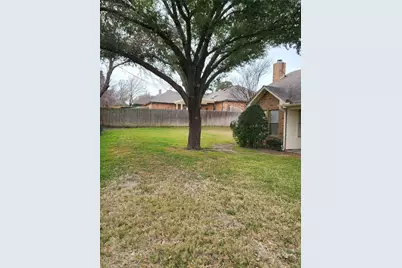 1905 Libby Lane, Grand Prairie, TX 75050 - Photo 21