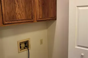 1905 Libby Ln, Grand Prairie, TX 75050 - Photo 15