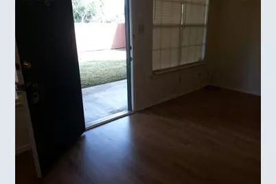 1724 W Sanford Street #D, Arlington, TX 76012 - Photo 7