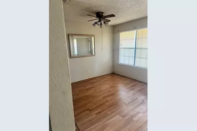 1724 W Sanford Street #D, Arlington, TX 76012 - Photo 15