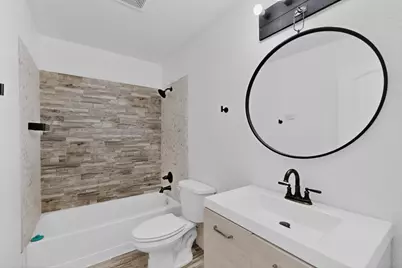 4600 Hunters Glen Court, Granbury, TX 76048 - Photo 17