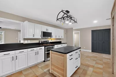 4600 Hunters Glen Court, Granbury, TX 76048 - Photo 13