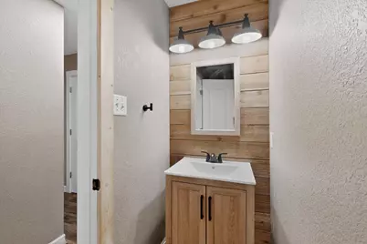 4600 Hunters Glen Court, Granbury, TX 76048 - Photo 35