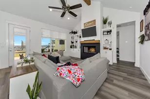 1040 Agnes N, Springtown, TX 76082 - Photo 5