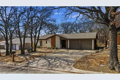 7017 Crabtree Lane, North Richland Hills, TX 76182 - Photo 3