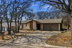 7017 Crabtree Ln, North Richland Hills, TX 76182 - Photo 3