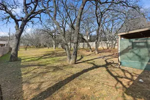 7017 Crabtree Ln, North Richland Hills, TX 76182 - Photo 29