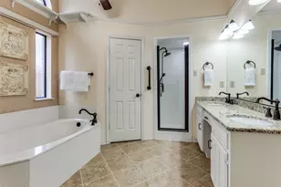 2313 Diamond Oaks Dr, Garland, TX 75044 - Photo 17