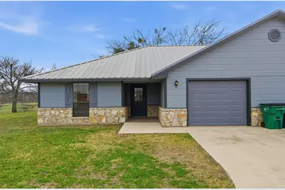 710 Erath Street, Meridian, TX 76665 - Photo 3