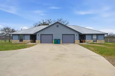710 Erath Street, Meridian, TX 76665 - Photo 3