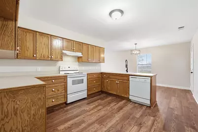 710 Erath Street, Meridian, TX 76665 - Photo 11