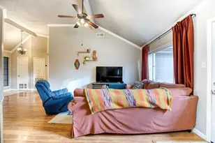 2817 Country Creek Ln, Fort Worth, TX 76123 - Photo 9