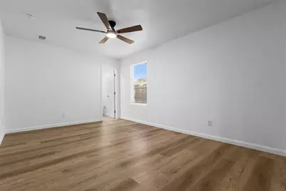 3913 Pate Drive, Fort Worth, TX 76119 - Photo 5