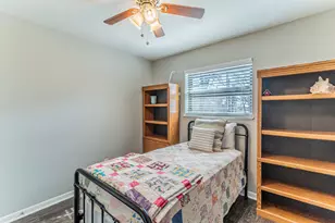 708 N Stewart St, Azle, TX 76020 - Photo 19