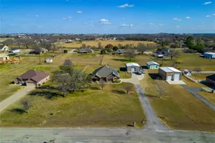 158 Savannah Dr, Weatherford, TX 76087 - Photo 37