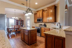 158 Savannah Dr, Weatherford, TX 76087 - Photo 5