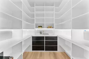 4717 Linnet Ln, Dallas, TX 75209 - Photo 9