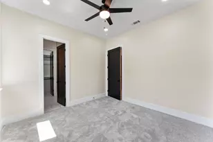 4717 Linnet Ln, Dallas, TX 75209 - Photo 29