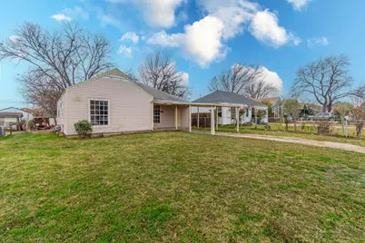1205 Oak Street, Grand Prairie, TX 75050 - Photo 1