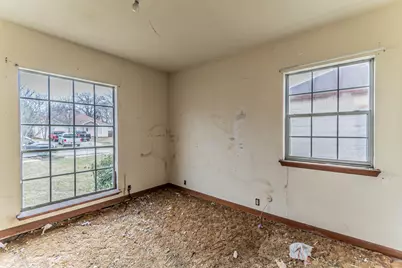 1205 Oak Street, Grand Prairie, TX 75050 - Photo 23