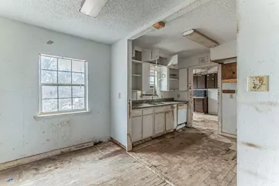 1205 Oak Street, Grand Prairie, TX 75050 - Photo 7