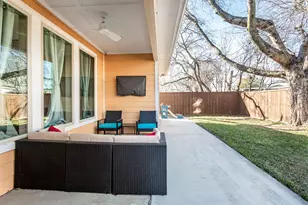 2219 Cochran St, Irving, TX 75062 - Photo 39