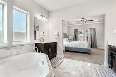 2219 Cochran Street, Irving, TX 75062 - Photo 23