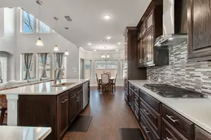 2219 Cochran St, Irving, TX 75062 - Photo 9