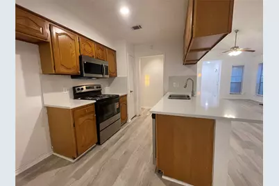 2424 Sherry Street, Arlington, TX 76014 - Photo 9