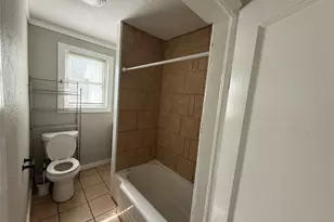 1013 Tejas Ln, Stephenville, TX 76401 - Photo 11