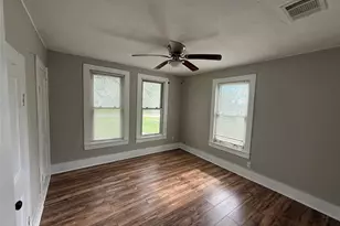 1013 Tejas Ln, Stephenville, TX 76401 - Photo 9