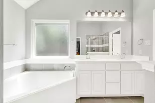 208 Rosemary Dr, Azle, TX 76020 - Photo 15