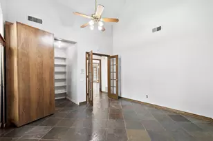 1003 N Wiltshire Dr, Carrollton, TX 75007 - Photo 31