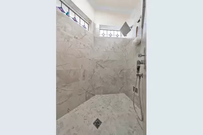 2400 Vineyard Drive, Granbury, TX 76048 - Photo 19