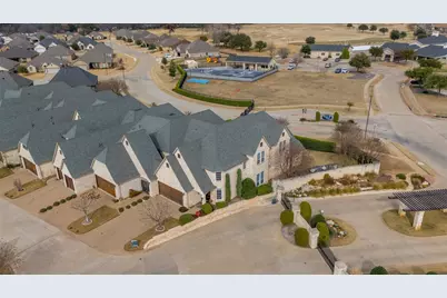 2400 Vineyard Drive, Granbury, TX 76048 - Photo 35