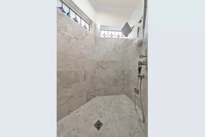 2400 Vineyard Drive, Granbury, TX 76048 - Photo 19