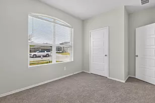 1921 Cherokee Ln, Cleburne, TX 76033 - Photo 19