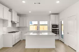 908 Apeldoorn Trl, Little Elm, TX 75068 - Photo 7