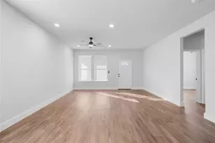 120 Red Bird Ln, Mabank, TX 75156 - Photo 5