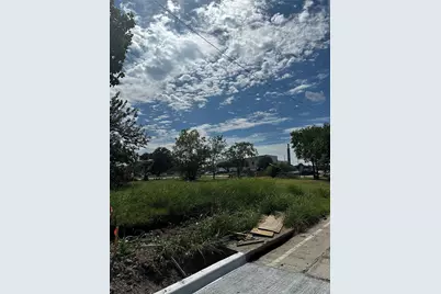 2209 Pennsylvania Avenue, Dallas, TX 75215 - Photo 3