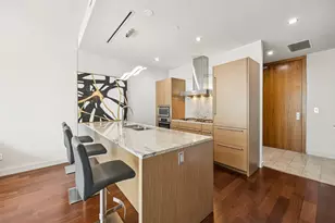 2900 McKinnon St, Dallas, TX 75201 - Photo 9