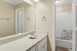 773 Parkview Dr, Burleson, TX 76028 - Photo 9