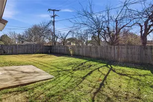 773 Parkview Dr, Burleson, TX 76028 - Photo 13
