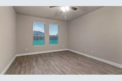 1926 Jackson Street, Cleburne, TX 76033 - Photo 11