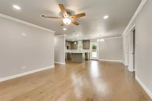 600 N 1st St, Midlothian, TX 76065 - Photo 3