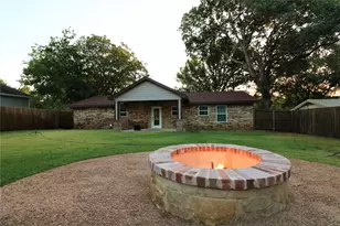 600 N 1st St, Midlothian, TX 76065 - Photo 21